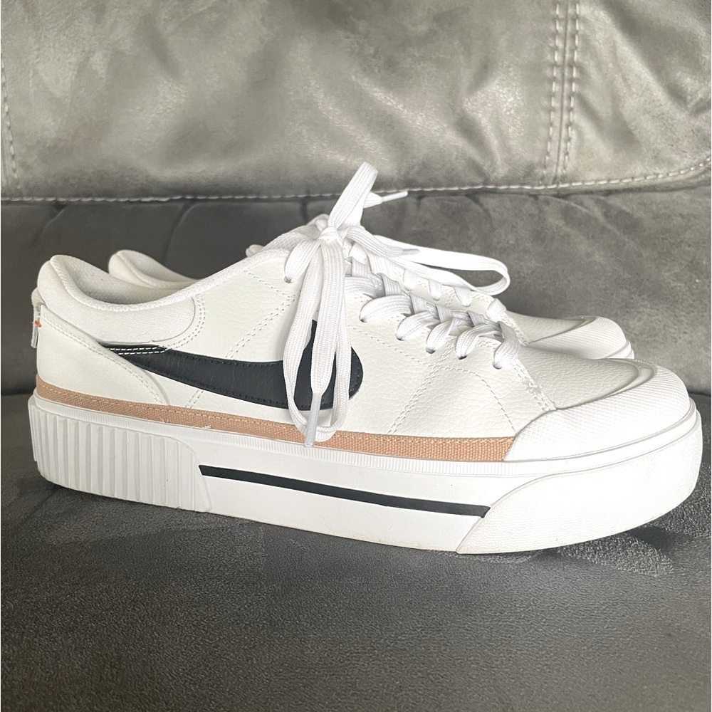 Nike Court Legacy Lift